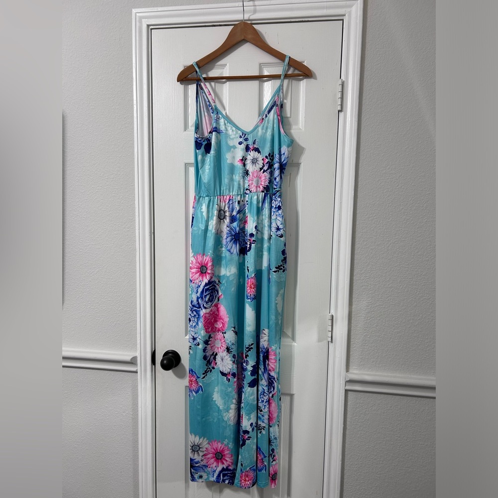 Dress - Picture 6 of 9